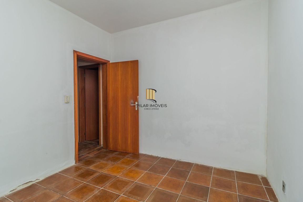 Casa de 4 dormitorios à venda Avenida Tramandaí, Ipanema - Porto Alegre