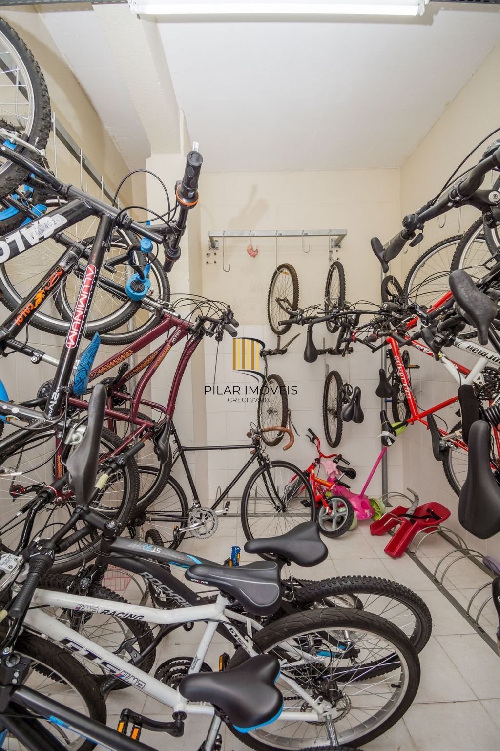 Apartamento 3 dorms à venda Rua João Ernesto Schmidt, Jardim Itu - Porto Alegre