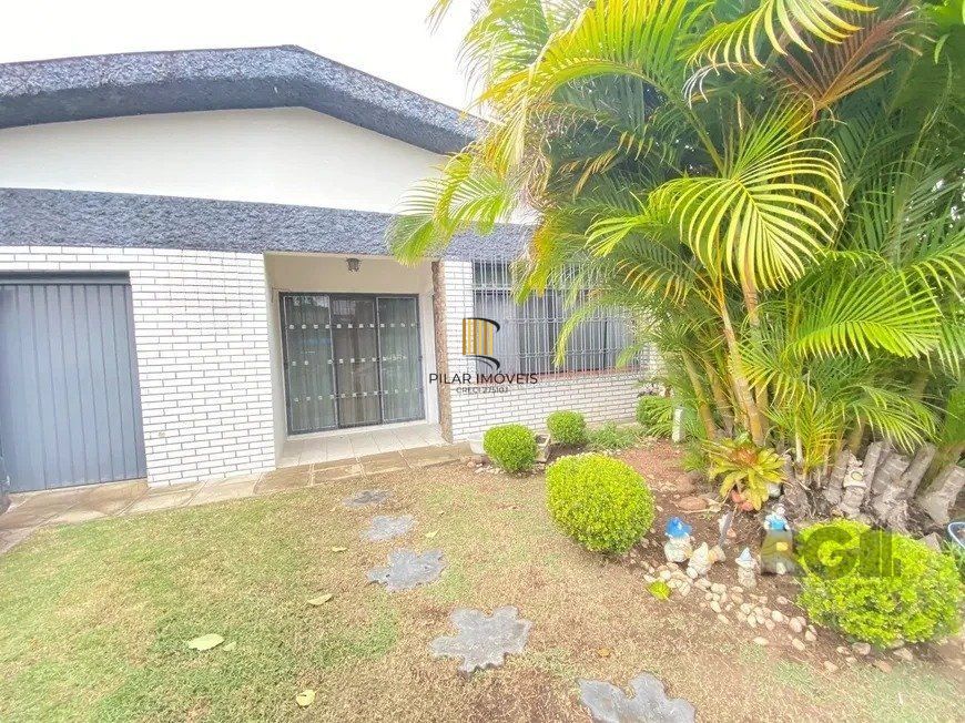 Casa de 2 dormitórios no bairro Sarandi