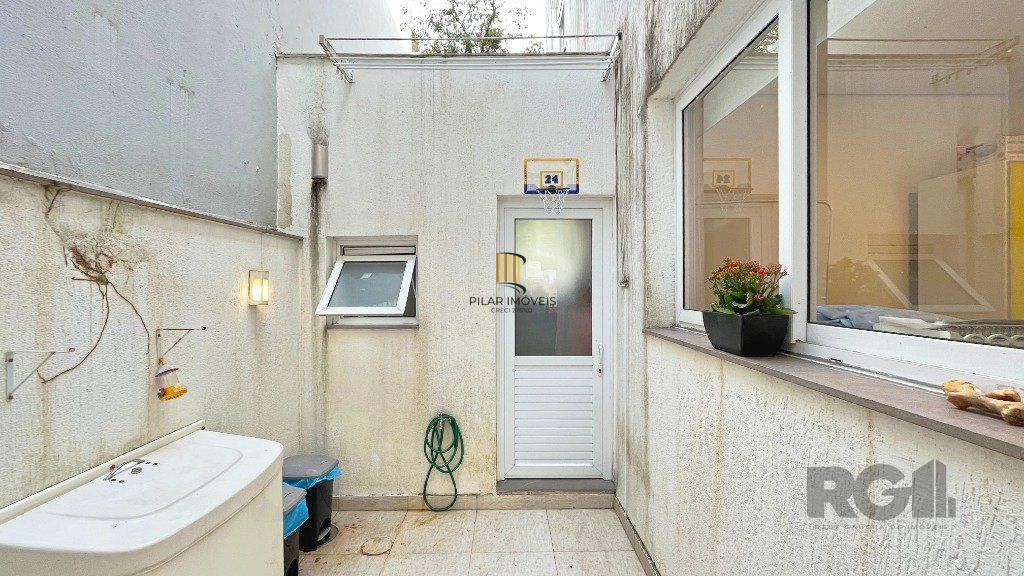 Casa 3 dormitórios no bairro Vila Nova