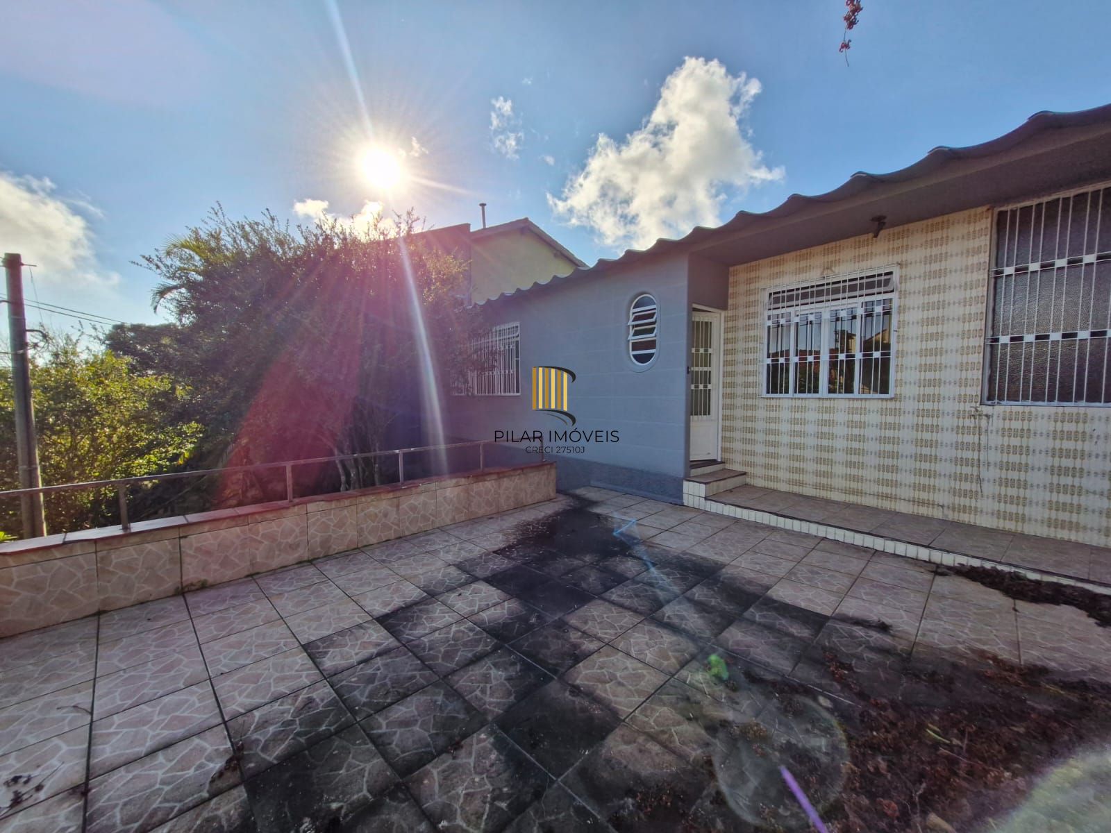 Casa 3 dormitórios, 3 banheiros, bairro Teresópolis.