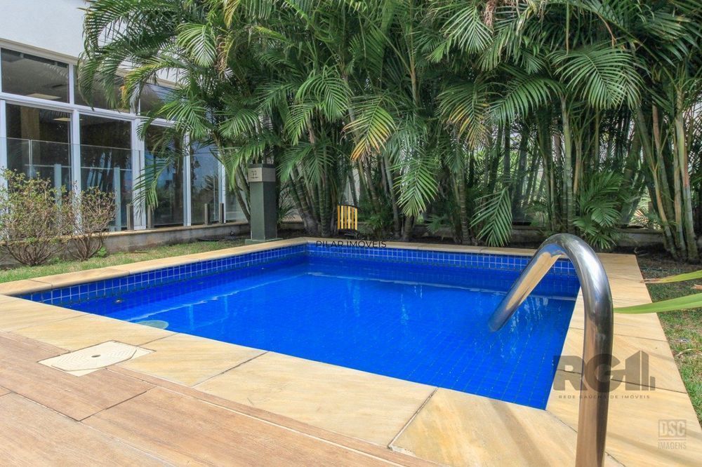 Apartamento com 3 suítes e 161m² à venda em Petrópolis, Porto Alegre.