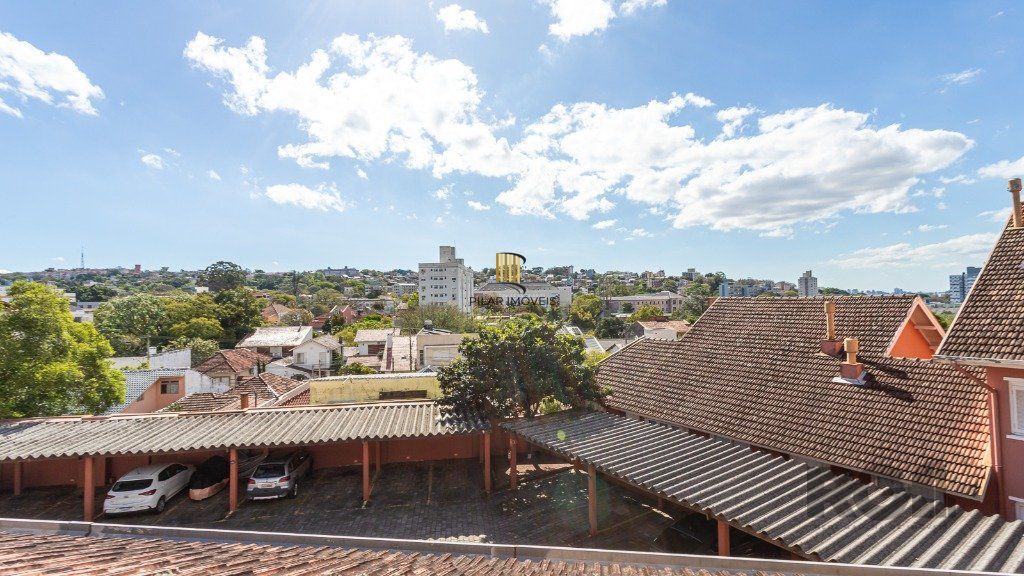 Casa em condomínio de 109m² - 3 dormitórios, 1 suíte e 1 vaga no bairro Teresópolis