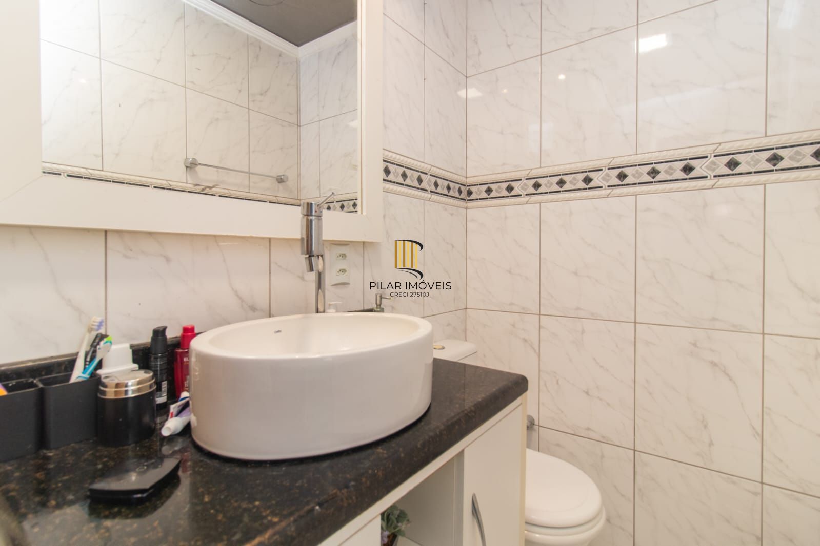 Apartamento para Venda - 77m², 2 dormitórios, 1 vaga - Teresópolis