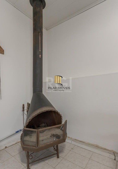 Casa para Venda - 327m², 4 dormitórios, sendo 1 suites, 3 vagas - Chácara das Pedras