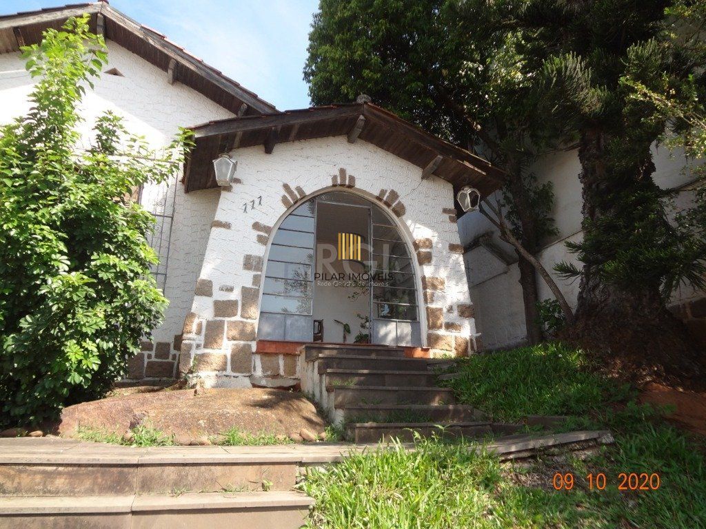 Casa para Venda - 250m², 3 dormitórios,  - Medianeira - Pilar Imóveis