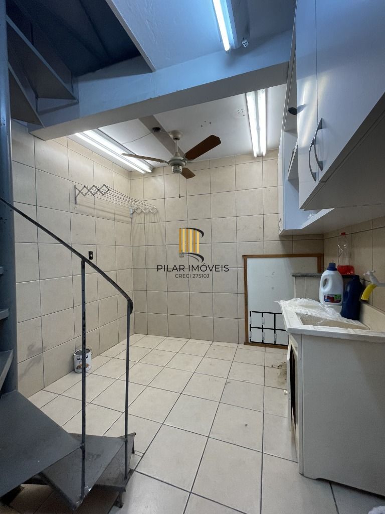 Casa 6 dormitórios no bairro Partenon
