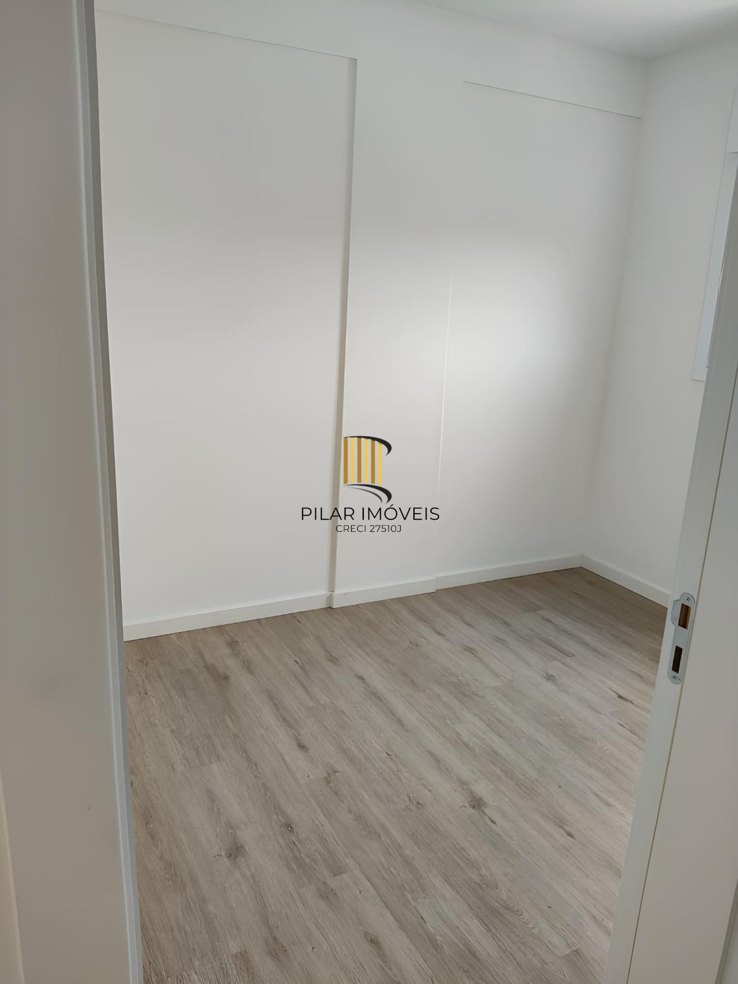 Apartamento de 2 dormitórios no Bairro Teresópolis - Porto Alegre