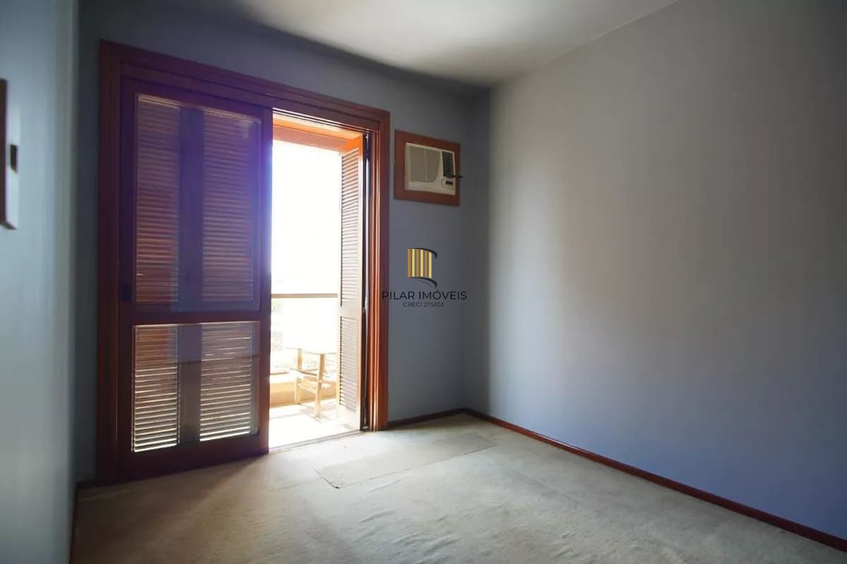 Apartamento de 3 dormitórios à venda em Petrópolis - Porto Alegre