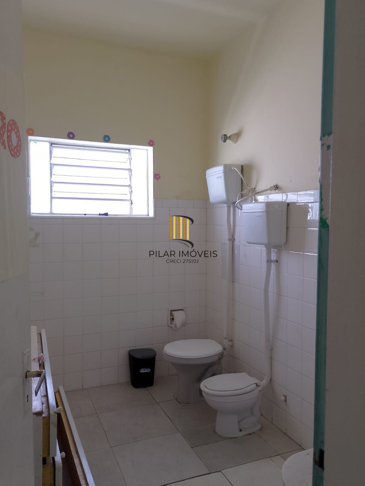 Casa de esquina 03 dormitórios Teresópolis