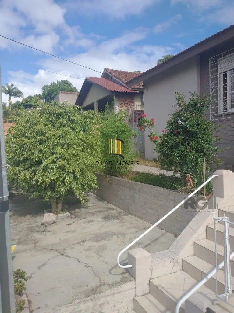 Casa com 3 dormitórios no bairro Santa Tereza