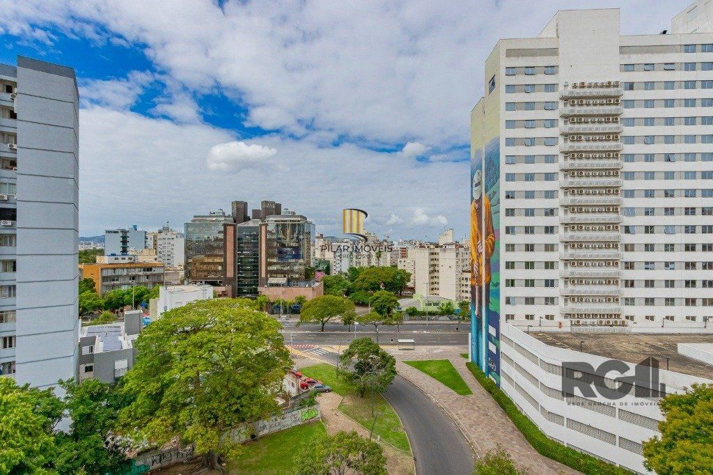 Cobertura para Venda - 191.89m², 3 dormitórios, sendo 1 suites, 1 vaga - Centro Histórico