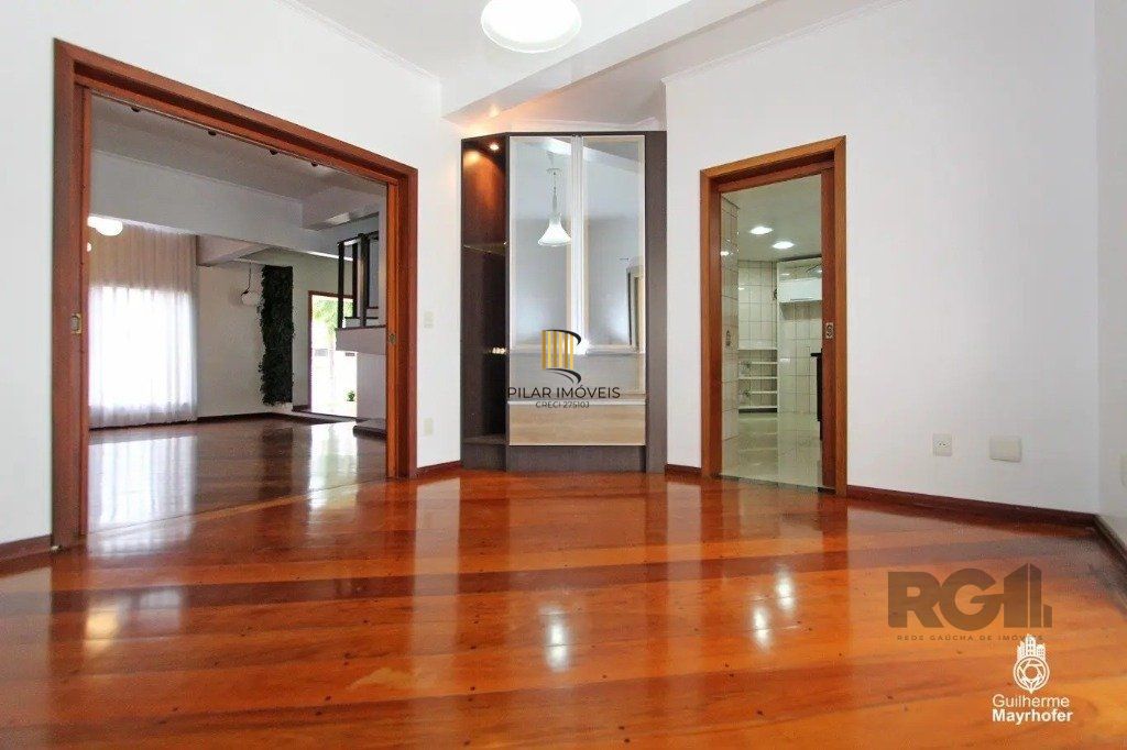 Casa com 4 quartos e 412m² à venda em Jardim do Lago, Canoas.