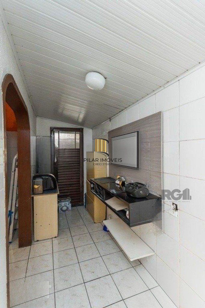Casa de 2 dormitórios no bairro Jardim Sabará
