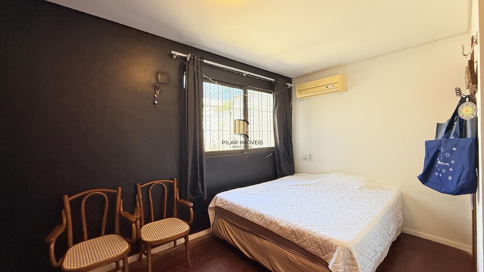 Casa 4 dormitórios no bairro Teresópolis