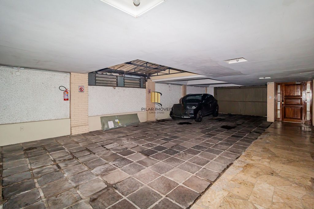 Apartamento 3 dorms à venda Rua Felipe Camarão, Rio Branco - Porto Alegre