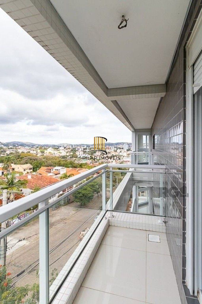 Excelente cobertura de 238m² com 3 dormitórios e 2 vagas.