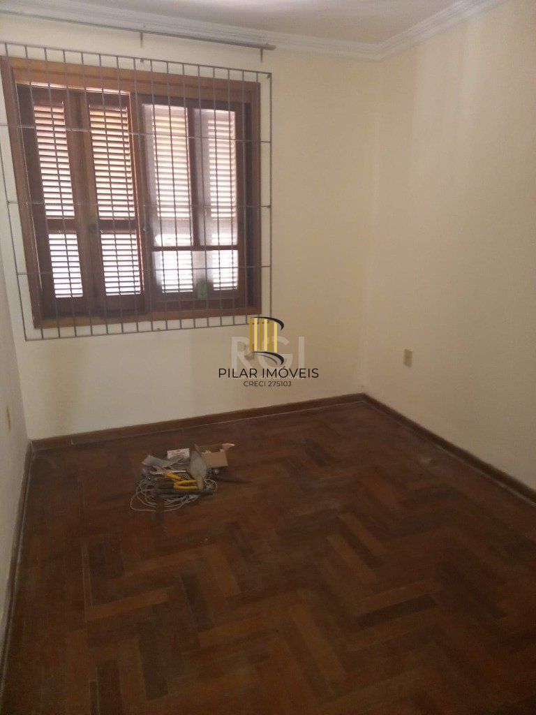 Casa 3 dormitórios no bairro Nonoai