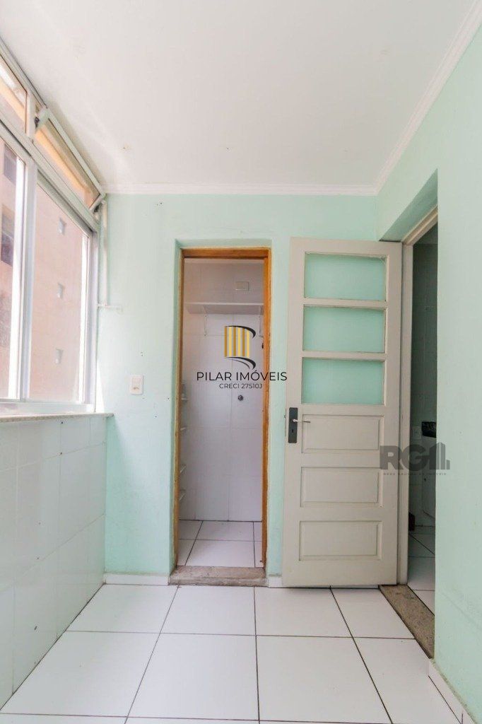 Excelente apartamento de 98m² com 3 dormitórios no bairro Menino Deus.