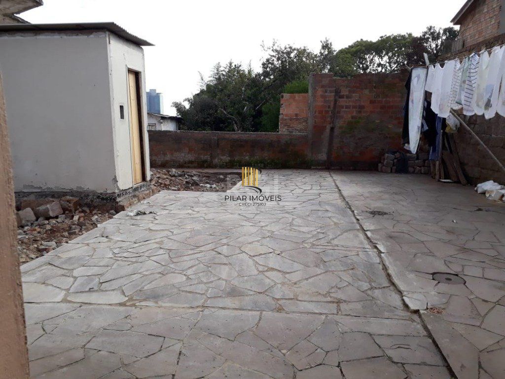 Casa para Venda - 90m², 2 dormitórios, 2 vagas - Cristal