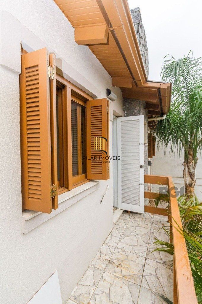 Casa 4 dormitórios no bairro Espírito Santo