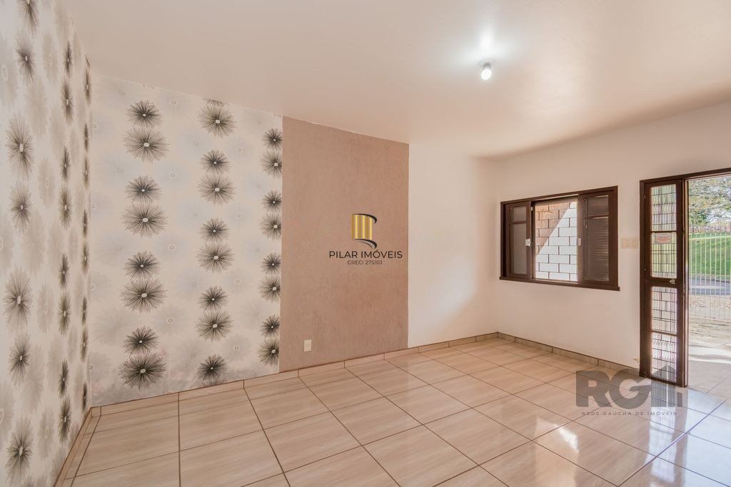 Casa de 159m² - 2 dormitórios, 3 vagas no bairro Rubem Berta