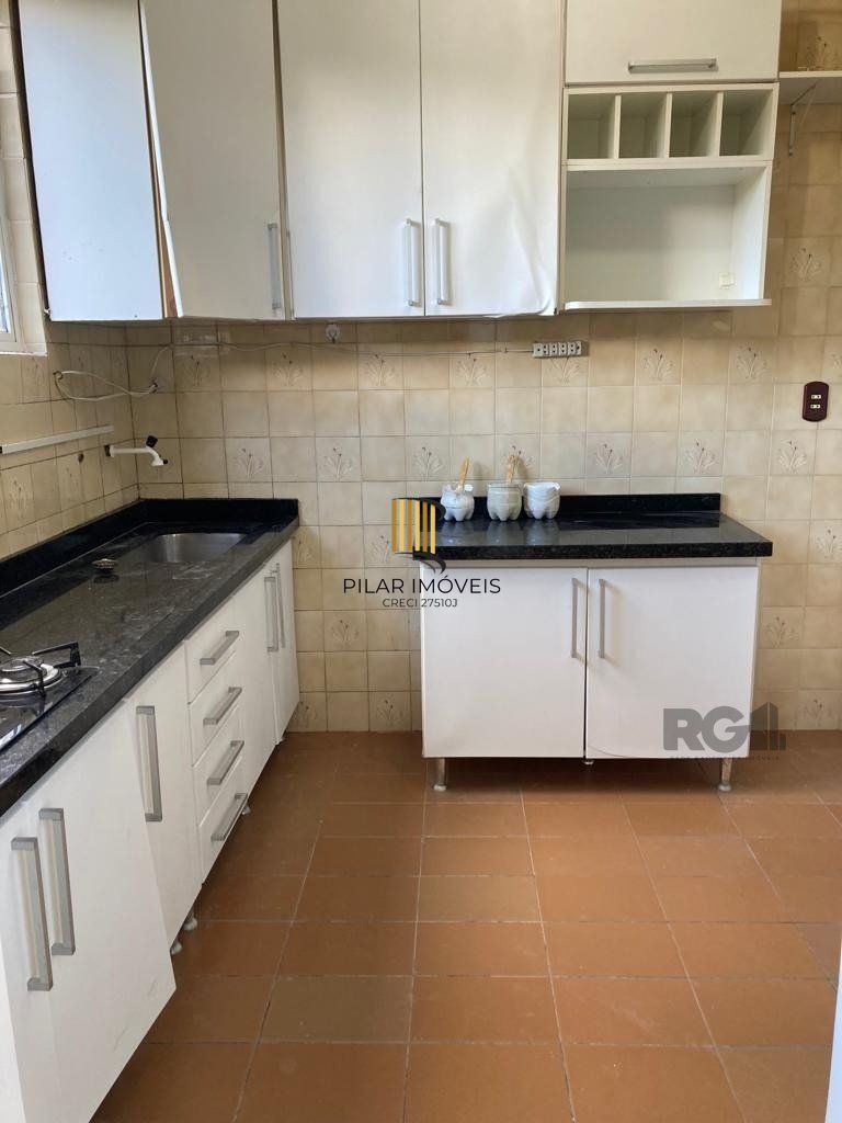 Apartamento de 2 dormitórios com 1 vaga no bairro Nonoai