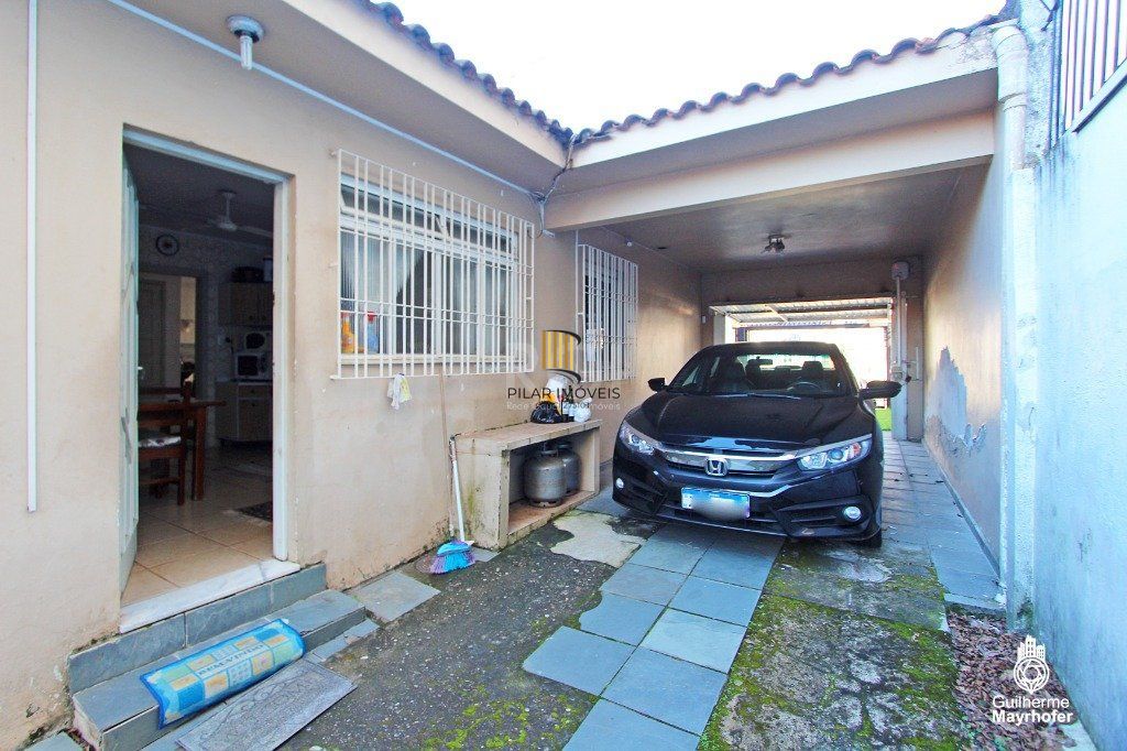 Casa para Venda - 215m², 3 dormitórios, sendo 1 suites, 3 vagas - Sarandi