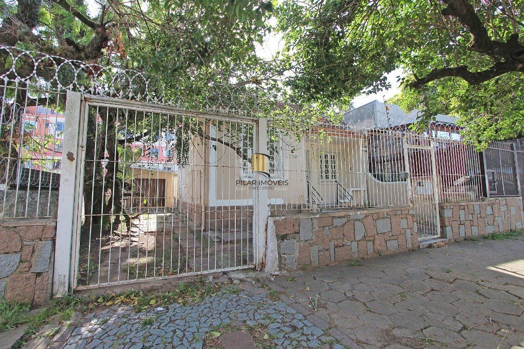 Casa 2 dormitórios no bairro Teresópolis