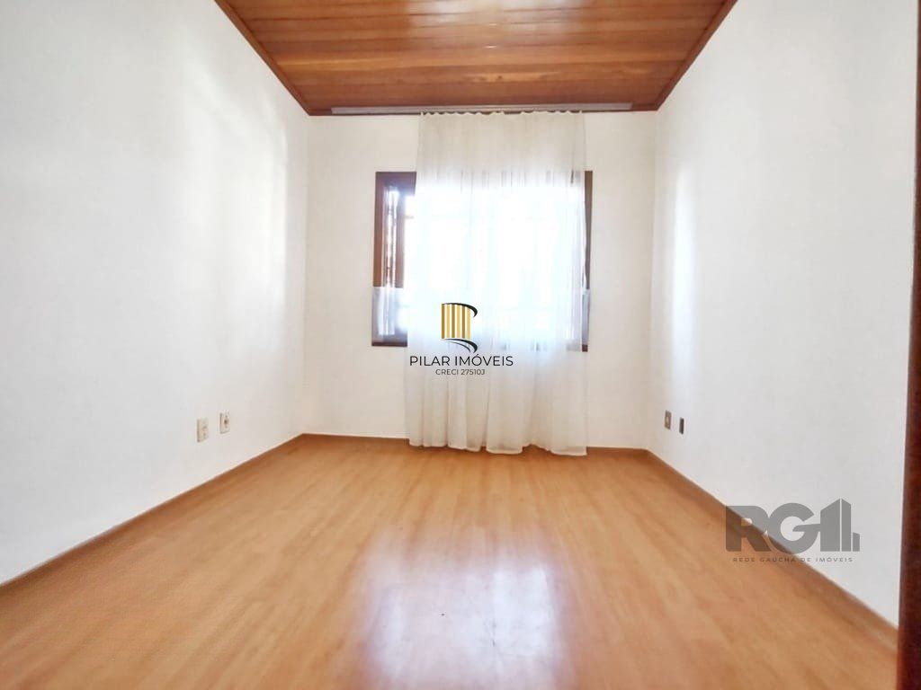 Casa de 3 dormitórios, bairro São Sebastião