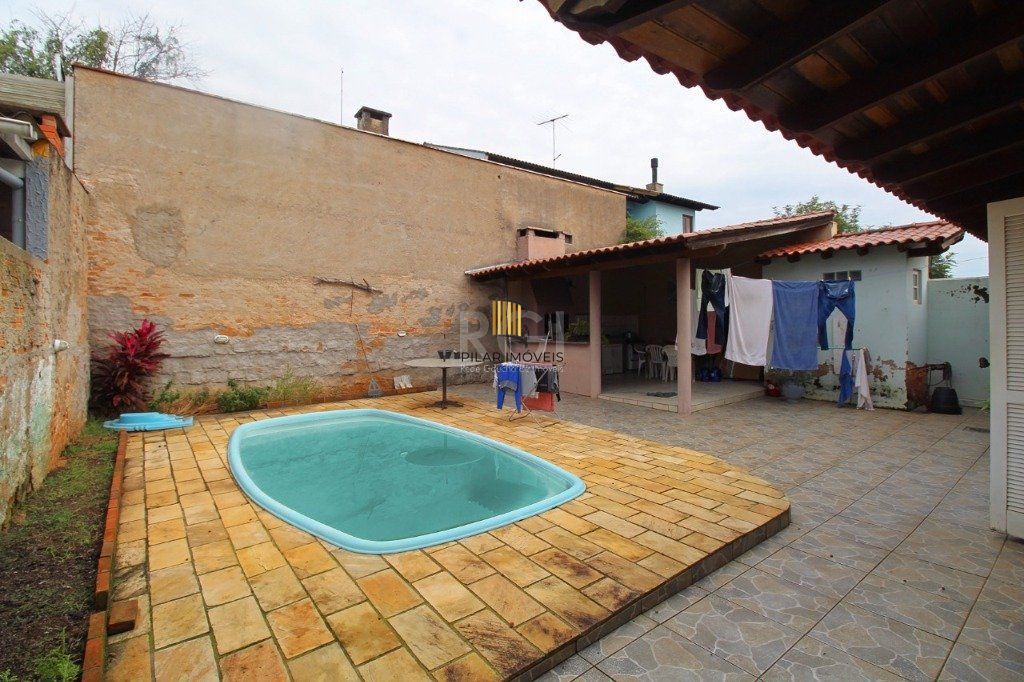 Casa para Venda - 264m², 3 dormitórios, 2 vagas - Santa Tereza