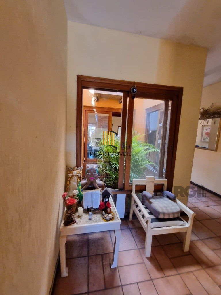 Casa com 5 quartos e espaço gourmet | Próx. à Terceira Perimetral