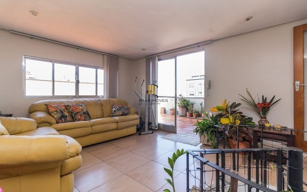 Cobertura 150m² - 3 dormitórios, 2 vagas no bairro Petrópolis