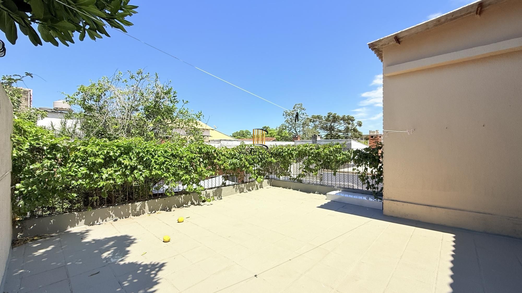 Casa 4 dormitórios no bairro Teresópolis