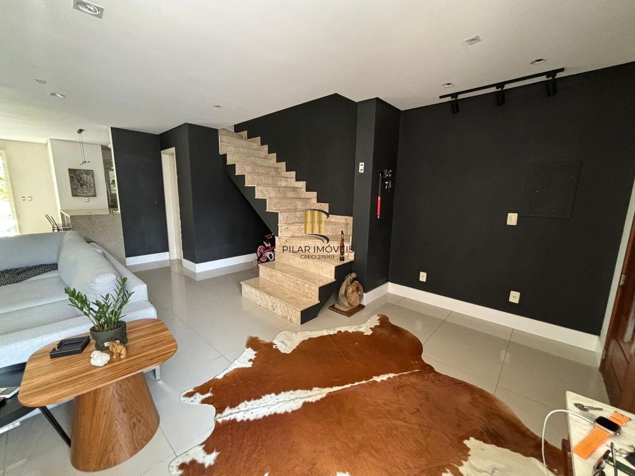 Sobrado 4 dormitórios no Menino Deus - Pilar Imóveis