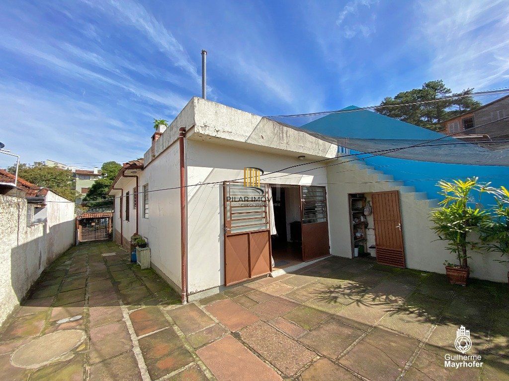 Casa para Venda - 212m², 3 dormitórios, 2 vagas - Medianeira