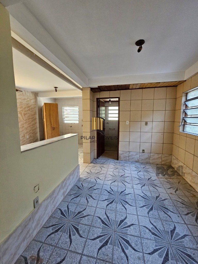 Casa para Venda - 248.56m², 5 dormitórios, 2 vagas - Teresópolis