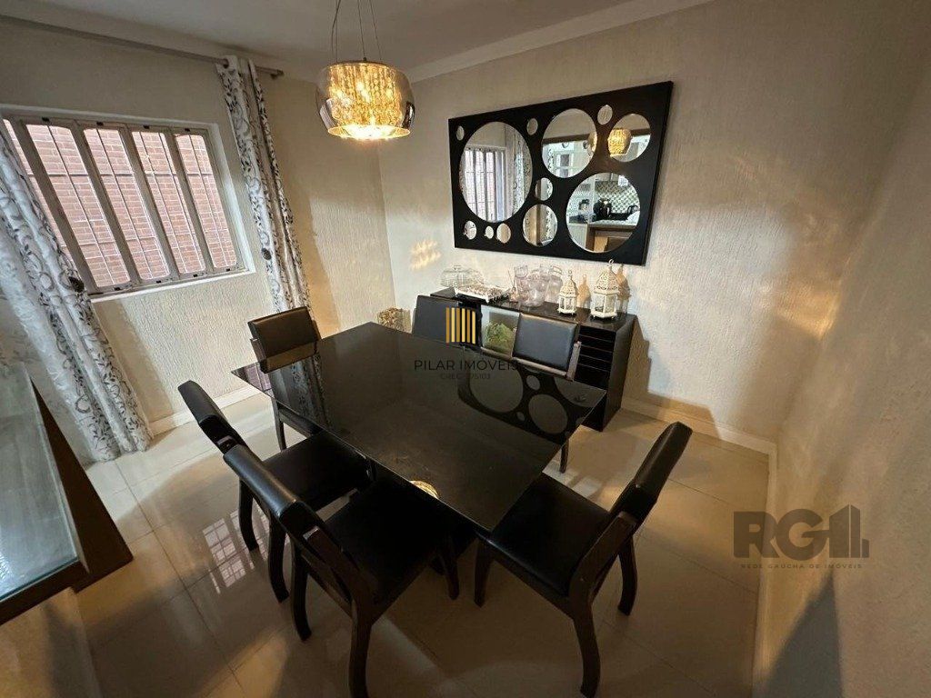 Casa de 160m² com 4 quarto no Bairro Farrapos