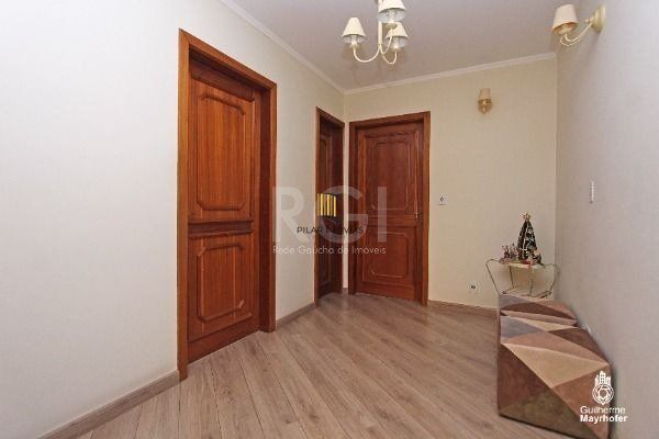 Excelente casa de 189m² com 3 dormitórios.
