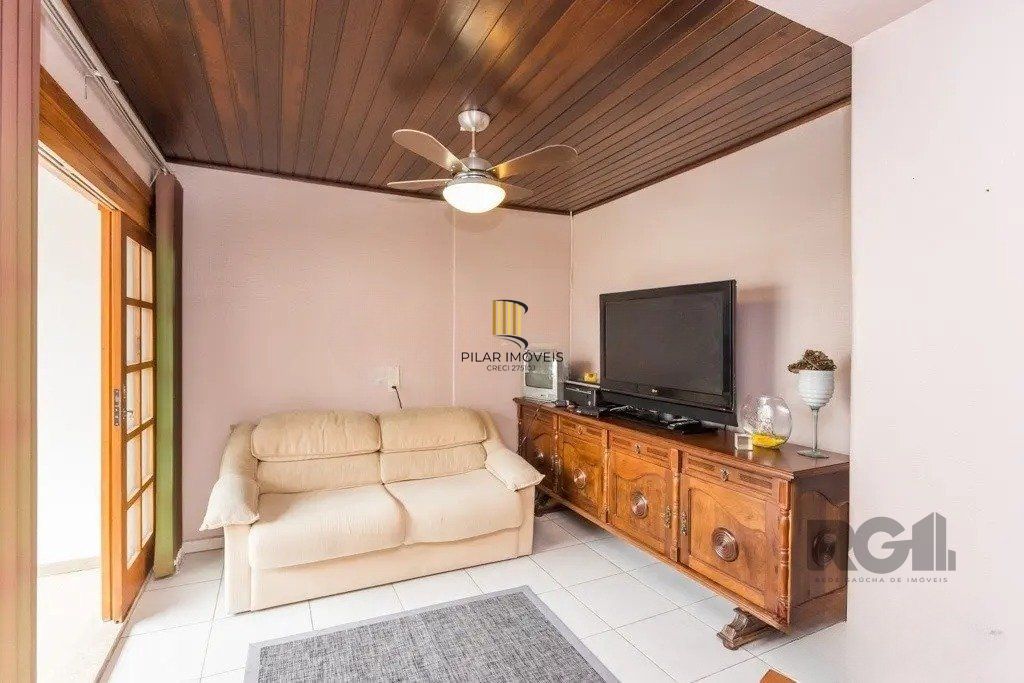 Casa com 3 dormitórios no bairro Jardim Lindóia