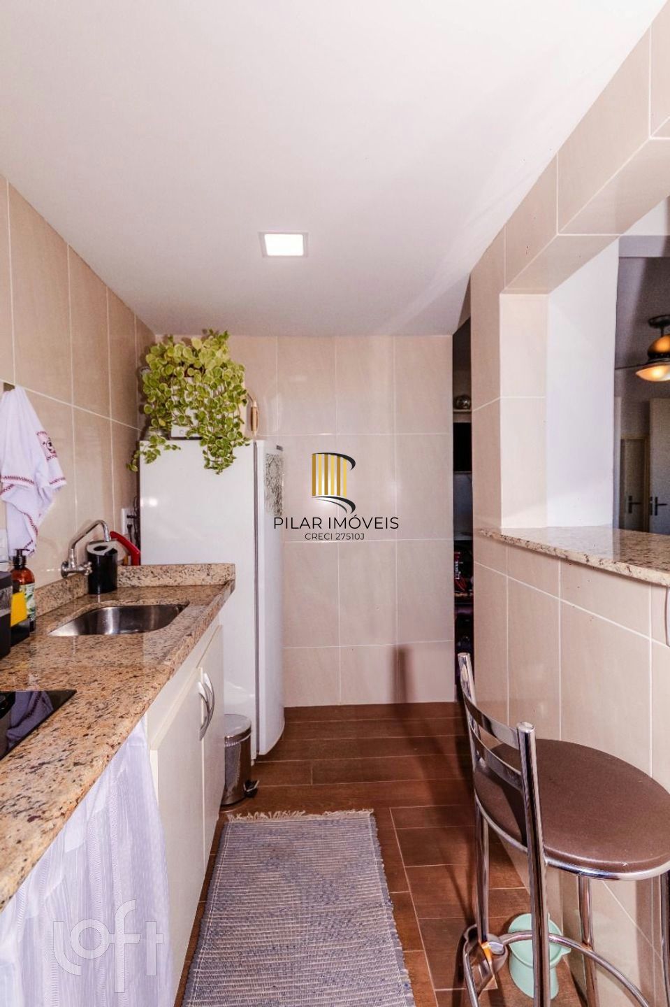 Cobertura 2 dormitórios à venda Avenida Alberto Bins, Floresta - Porto Alegre