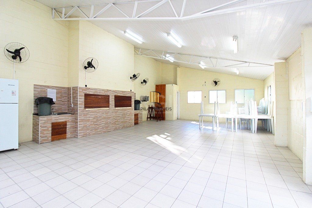 Apartamento 2 dormitórios no bairro Rubem Berta