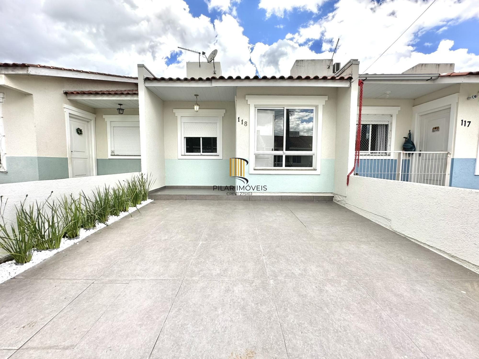 Casa de Condomínio 2 dormitórios no bairro Hípica