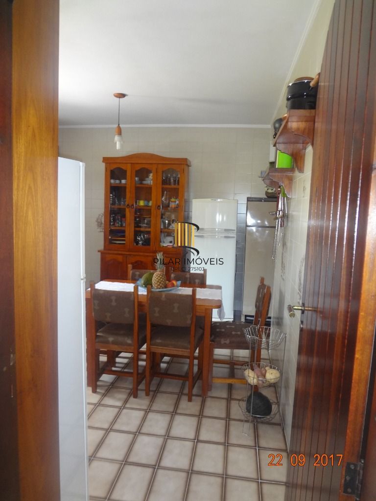 Casa para Venda - 365m², 4 dormitórios, sendo 2 suites, 6 vagas - Nonoai