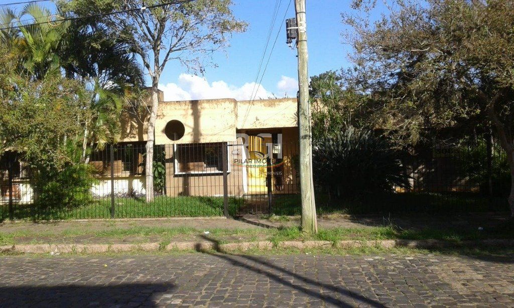 Casa 4 dormitórios no bairro Nonoai