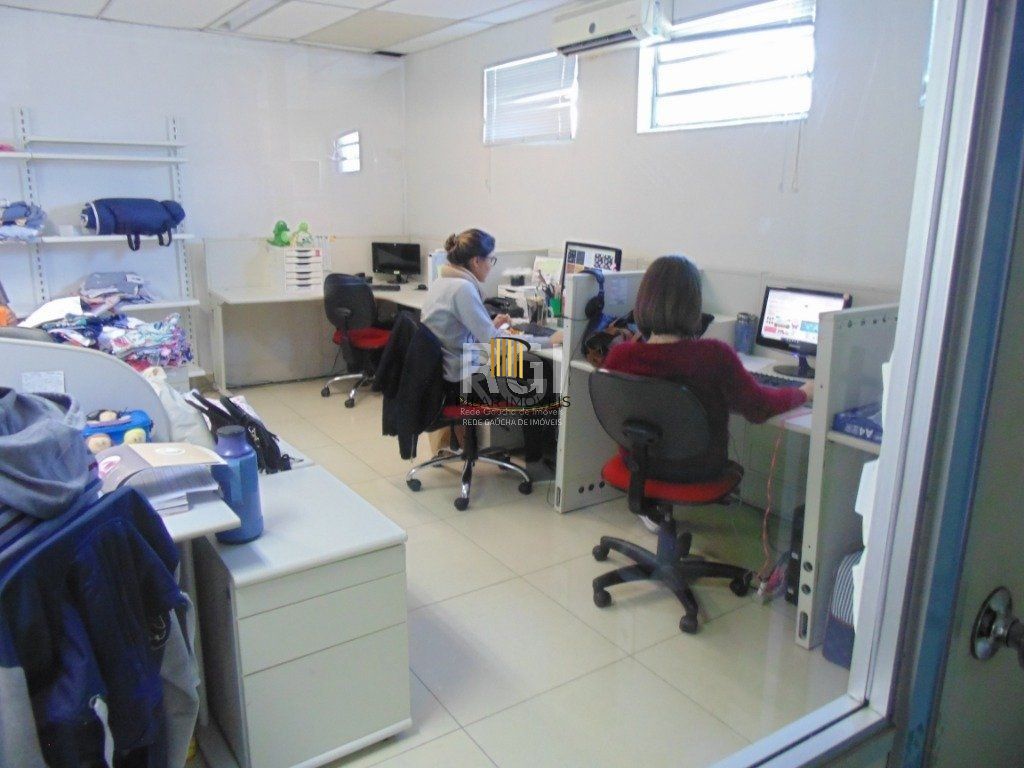 Predio para Venda - 2000m², 0 dormitórios, Teresópolis