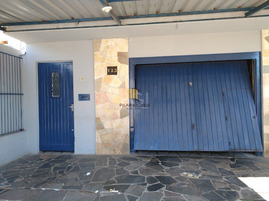 Casa para Venda - 76m², 5 dormitórios, 3 vagas - Santo Antonio