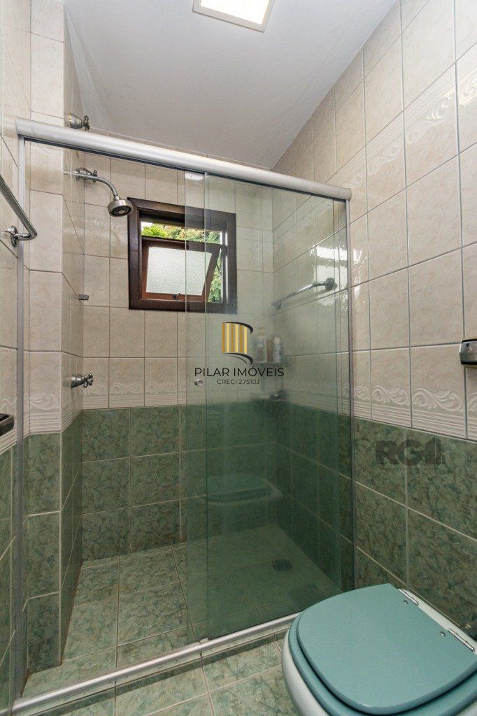 Casa de 484m², 4 dormitórios, 8 vagas no bairro Chácara das Pedras!
