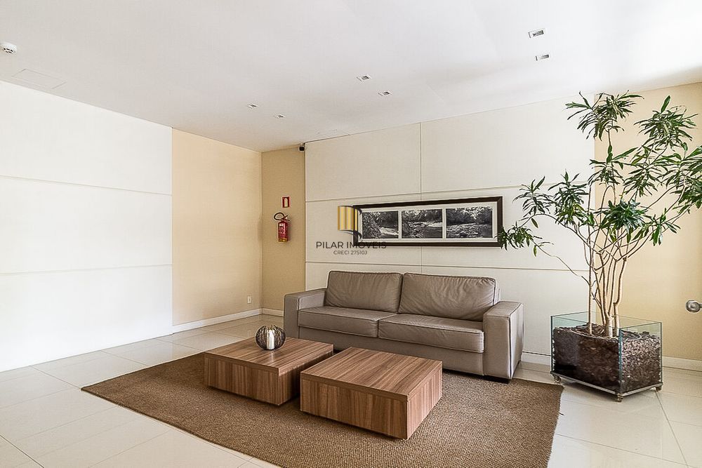 Apartamento 2 dormitórios com 1 suíte no bairro Passo D'areia em Porto Alegre.