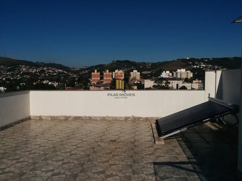 Casa para Venda - 217m², 3 dormitórios, sendo 1 suites, 5 vagas - Teresópolis